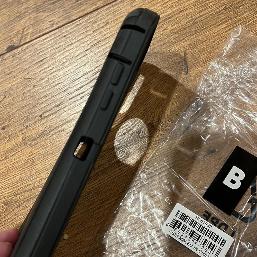 Brand New Otterbox slip cover
